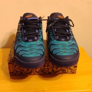 Used Nike Teal & Purple Sport Sneakers